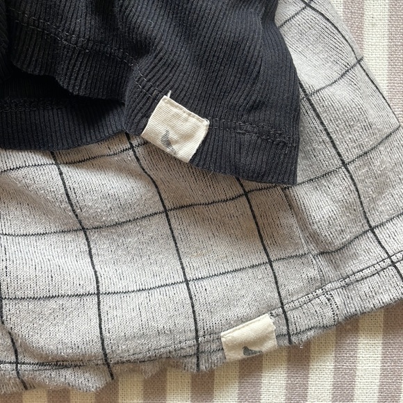 Toddler outfit. Black turtleneck and skirt. Turtledove London 2/3 - Picture 3 of 3